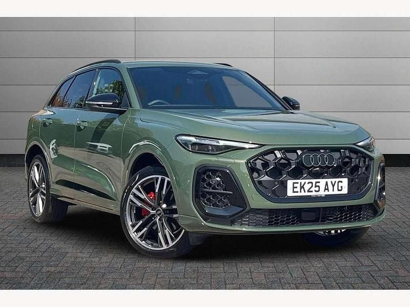 Green New 2025 Audi Q5 Advanced SUV | £54,450 (Good price) - Image 1/4