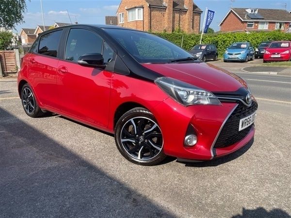 Red Used 2016 Toyota Yaris Design Hatchback | £9,150 (Fair price) - Image 1/1