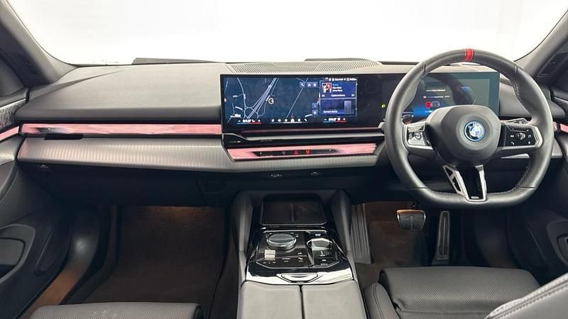 Used BMW i5 Comfort Edition 436 kW (593 HP) 2024 Green Estate