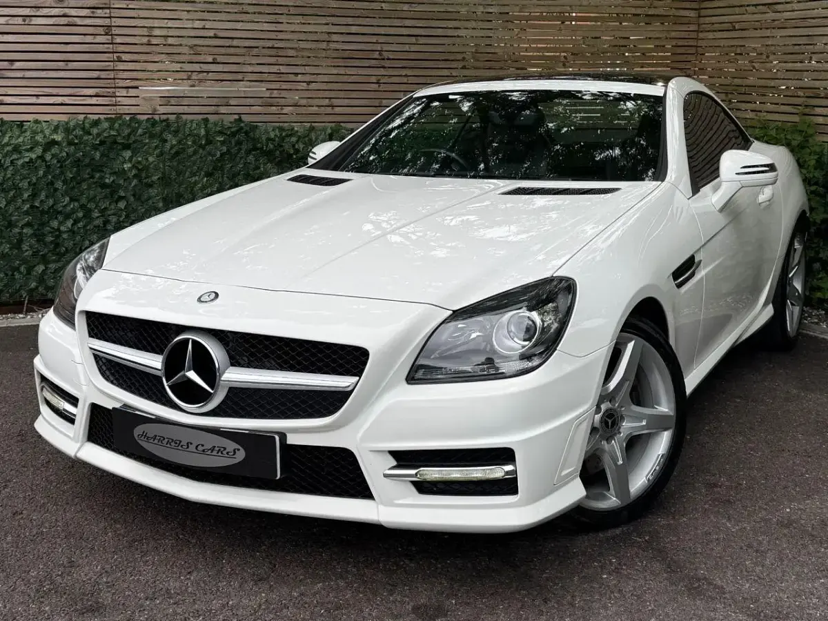 Used Mercedes SLK250 AMG 204 HP (150 kW) 2015 White Cabriolet