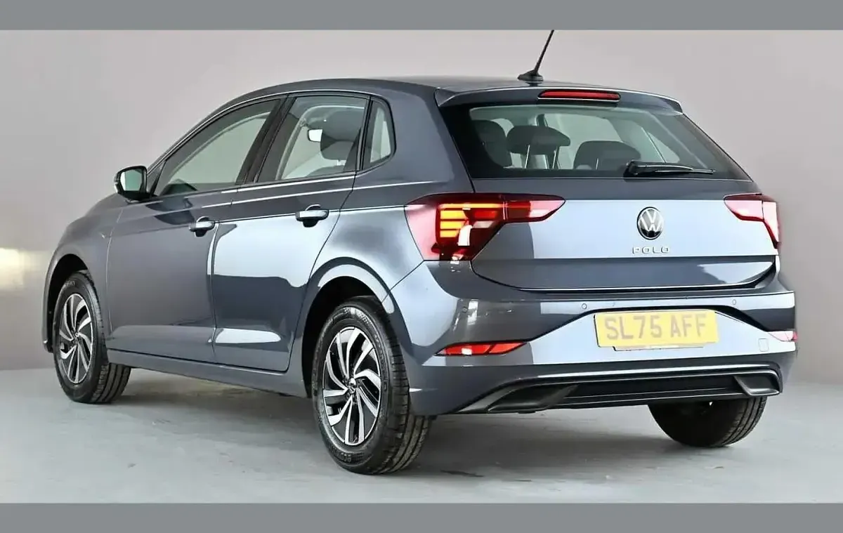 Used VW Polo Life 94 HP (69 kW) 2025 Grey Hatchback