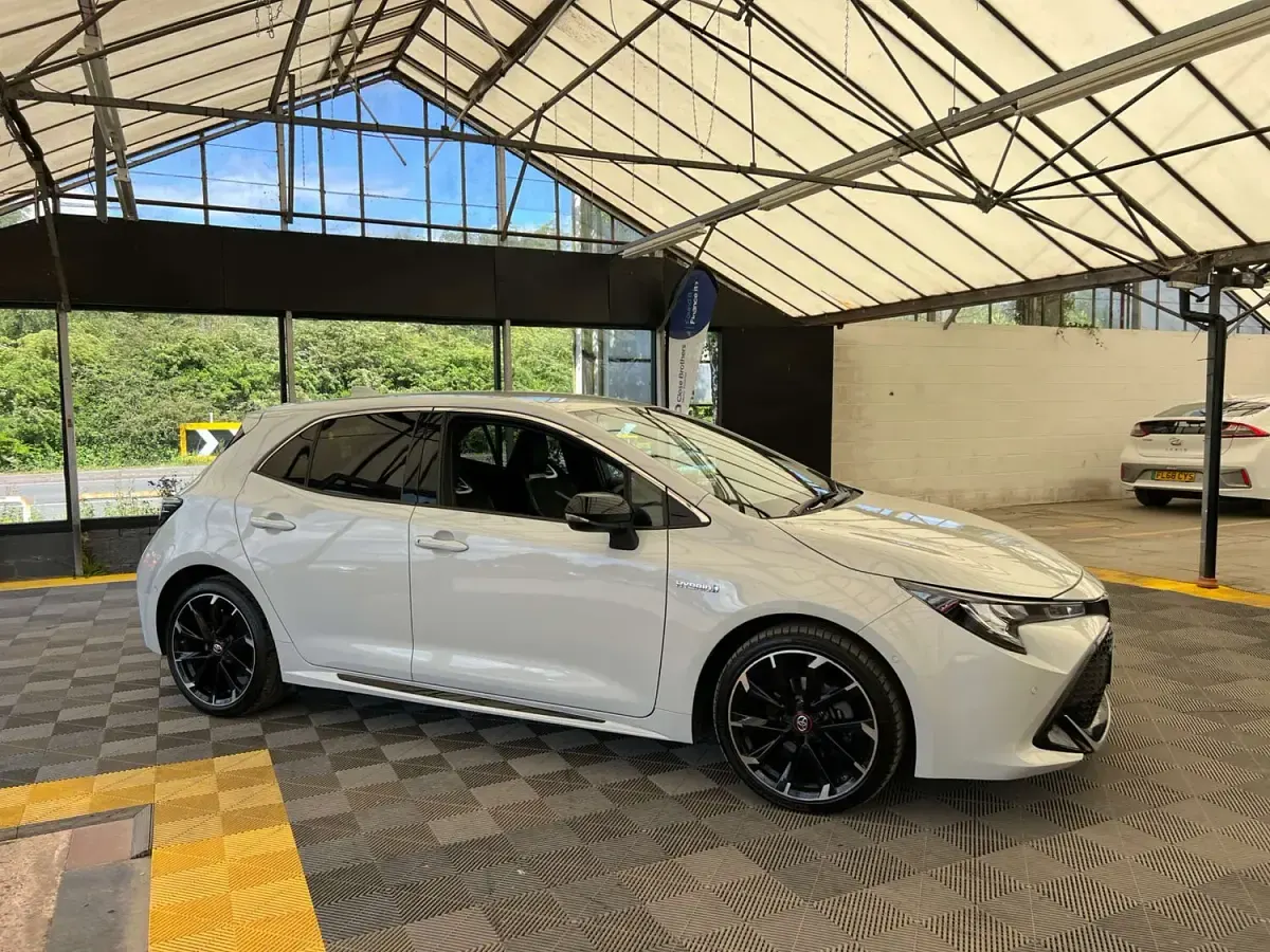 Used Toyota Corolla Sport 122 HP (89 kW) 2021 Grey Hatchback
