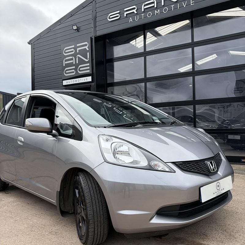 Used Honda Jazz ES 2009 Silver Hatchback