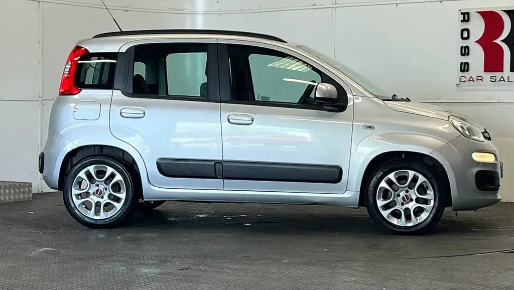 Used Fiat Panda Lounge 69 HP (50 kW) 2014 Grey Hatchback