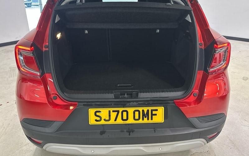 Used Renault Captur Iconic 101 HP (74 kW) 2020 Other SUV