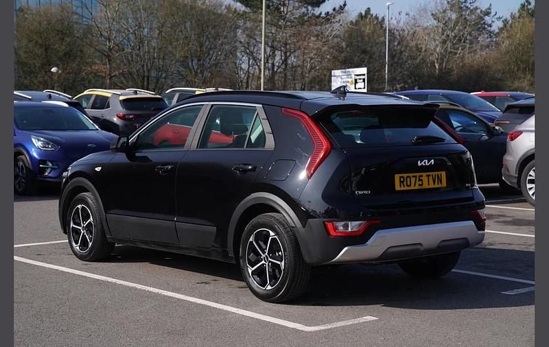 Used Kia Niro 127 HP (93 kW) 2025 Black SUV