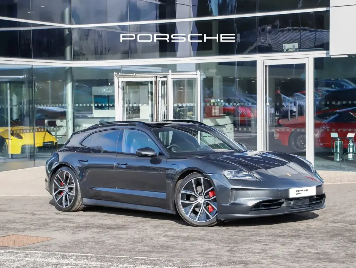 Usado Porsche Taycan Performance Package 11 kW (15 CV) 2024 Gris Familiar