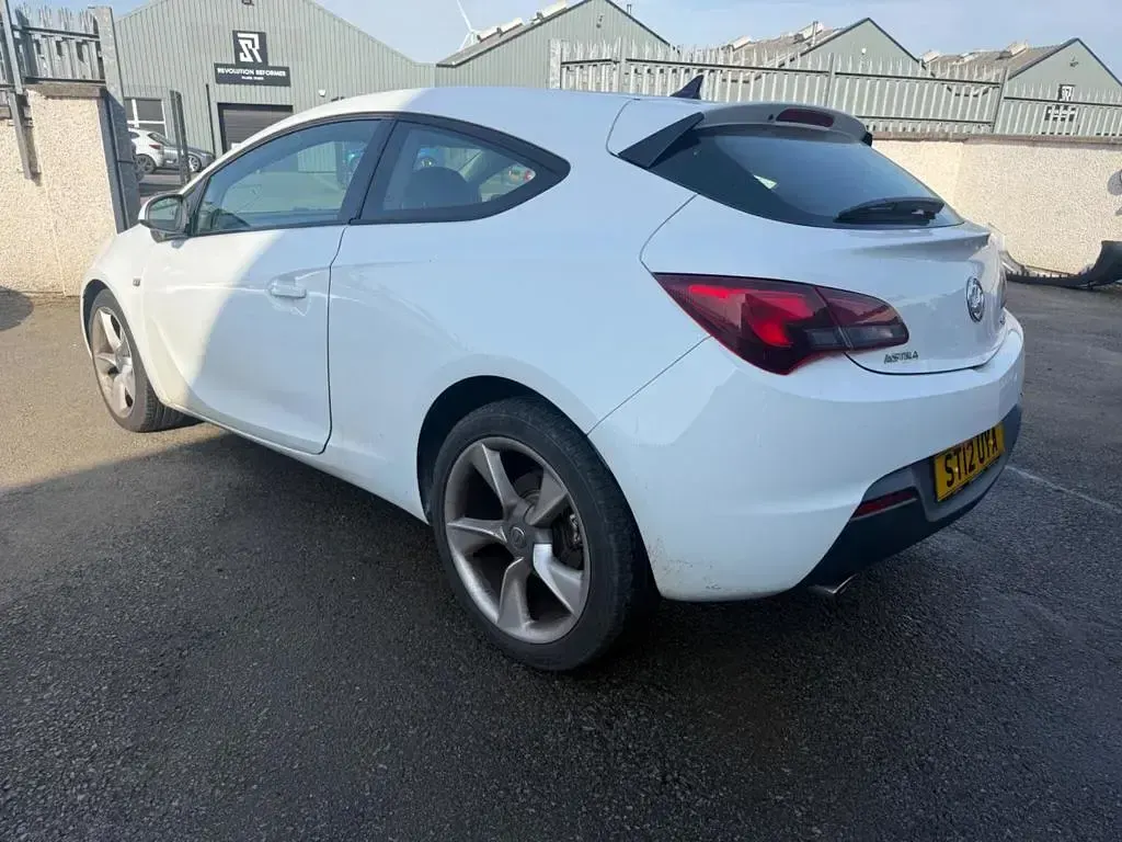 Used Vauxhall Astra GTC Sport 2012 White Coupe