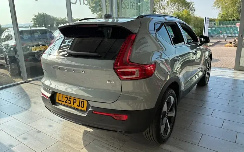 Used Volvo XC40 Plus 197 HP (144 kW) 2026 SUV
