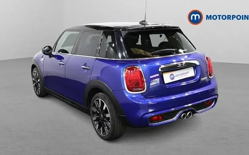 Used Mini Cooper S Exclusive 192 HP (141 kW) 2019 Blue Hatchback