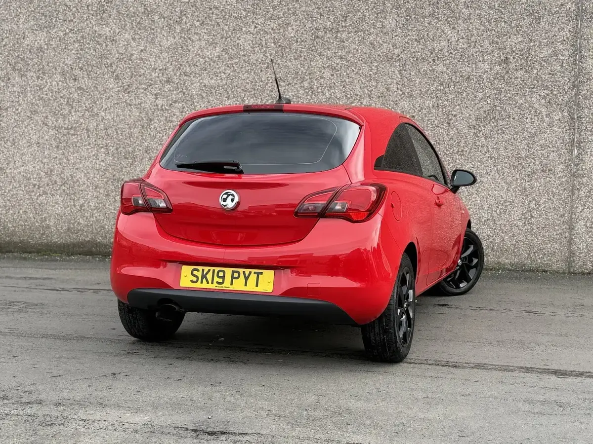 Used Vauxhall Corsa SRi 90 HP (66 kW) 2019 Red Hatchback
