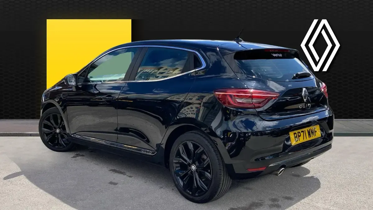 Used Renault Clio Version S 90 HP (66 kW) 2022 Black Hatchback