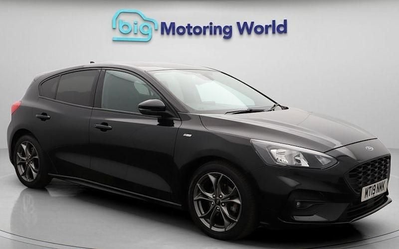 Used 2020 Ford Focus ST-Line Hatchback | £10,400 (Fair price) - Image 1/4