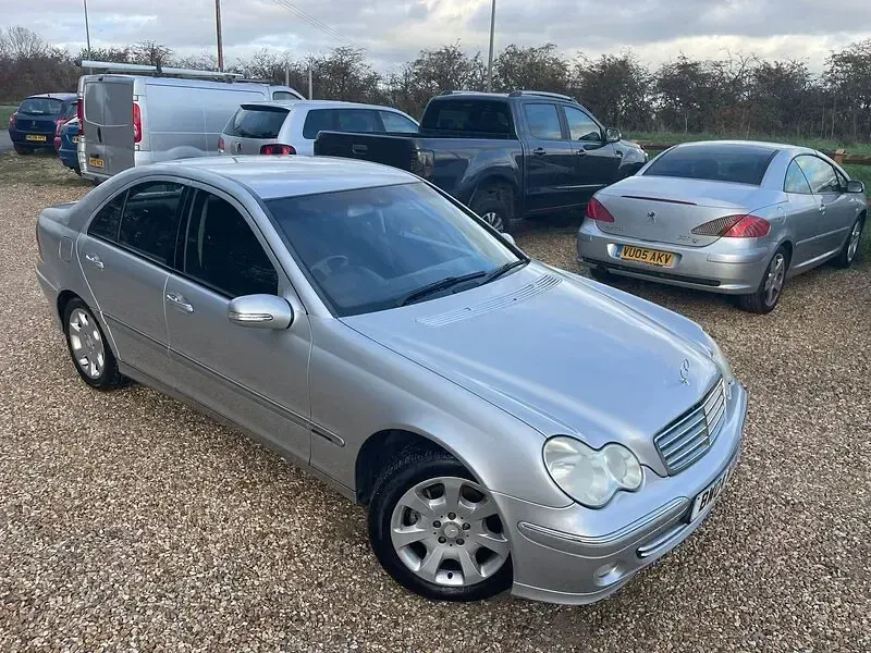 Used Mercedes C180 Elegance 2004 Silver Sedan
