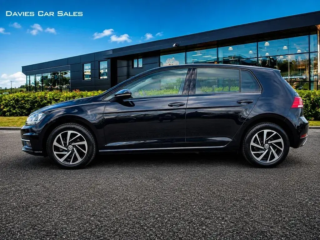 Used VW Golf VII Match 115 HP (84 kW) 2019 Black Hatchback