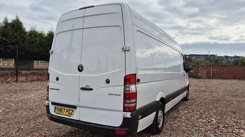 Begagnad Mercedes Sprinter 2017 Vit Van