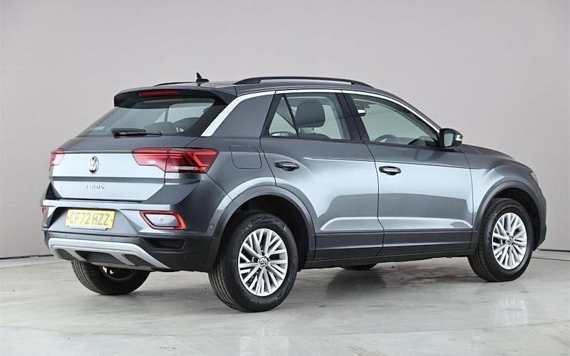 Usado VW T-Roc Life 150 HP (110 kW) 2025 SUV