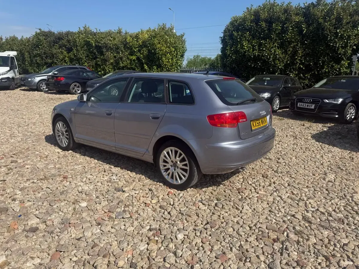 Używany Audi A3 Advanced 170 KM (125 kW) 2008 Srebrny Hatchback