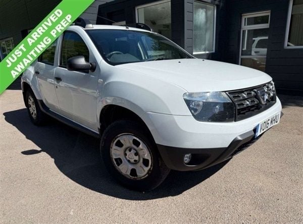 White Used 2016 Dacia Duster Ambiance SUV | £4,350 (Fair price) - Image 1/1