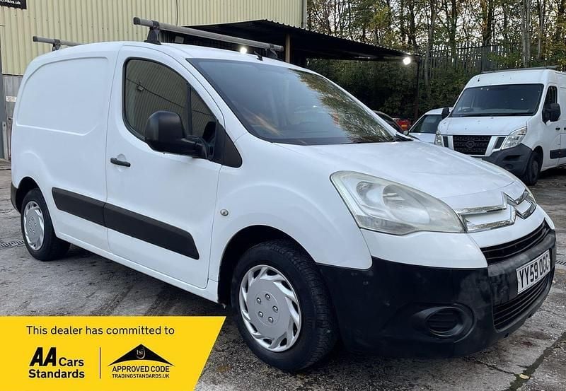 Used Citroën Berlingo 75 HP (55 kW) 2010 White MPV
