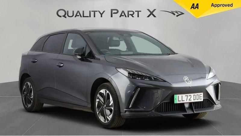 Begagnad MG MG4 EV Trophy 150 kW (204 HK) 2022 Grå Halvkombi