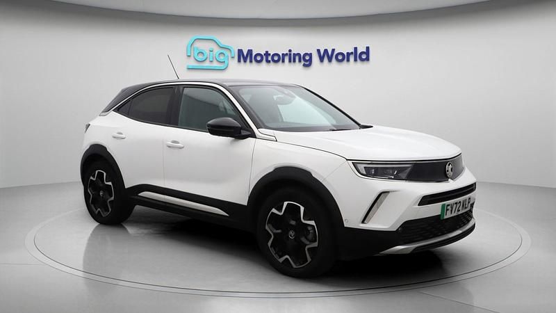 Used Vauxhall Mokka Ultimate 100 kW (136 HP) 2022 White SUV