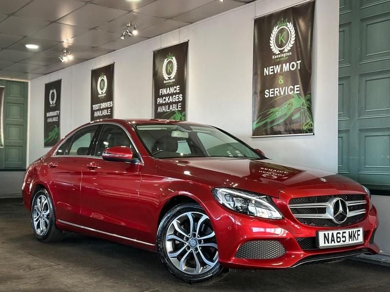 Used Mercedes C200 184 HP (135 kW) 2015 Red Sedan