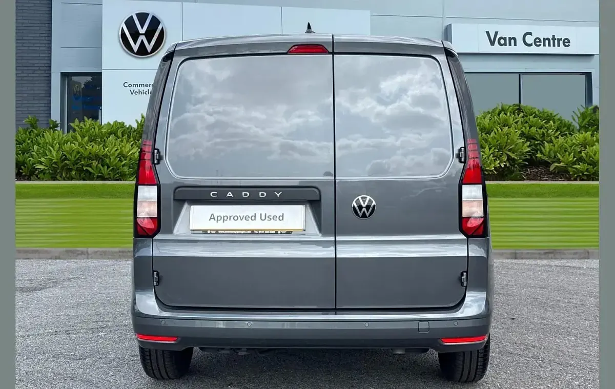 Used VW Caddy 101 HP (74 kW) 2025 Grey MPV