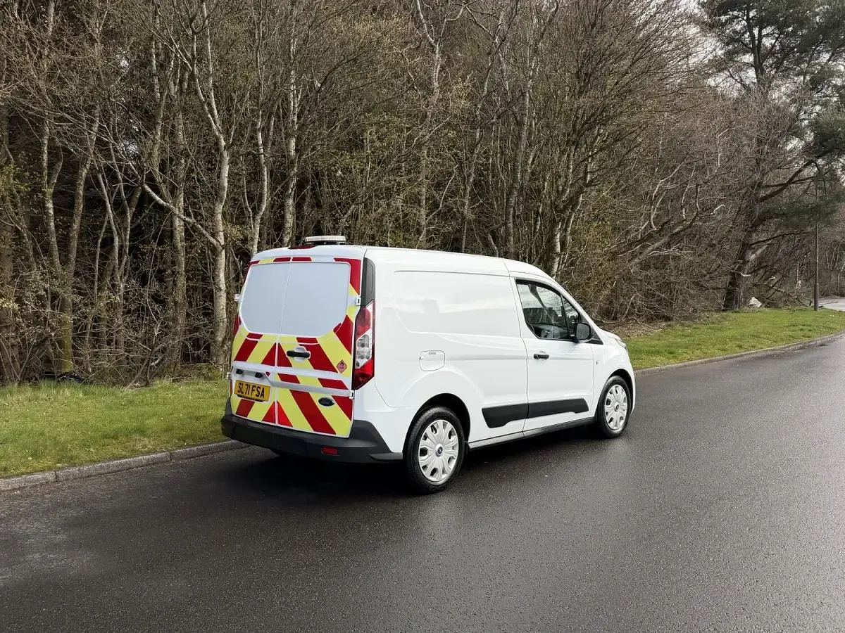 Used Ford Transit Connect Trend 100 HP (73 kW) 2021 White MPV