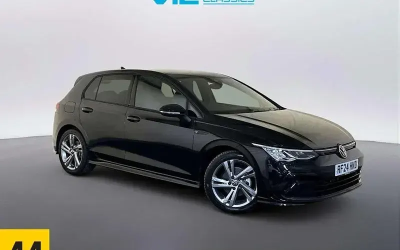 Used VW Golf VIII R-line 150 HP (110 kW) 2024 Hatchback