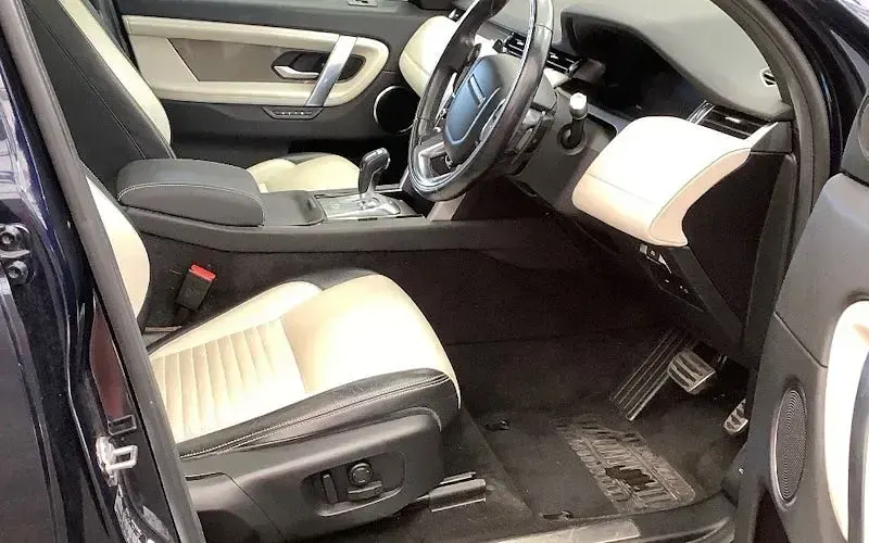 Used Land Rover Discovery Sport SE Dynamic 179 HP (131 kW) 2019 Blue SUV