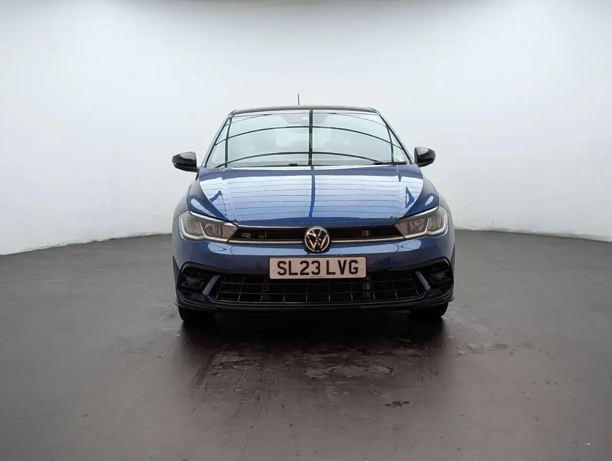 Used VW Polo R-line 80 HP (58 kW) 2023 Blue Hatchback