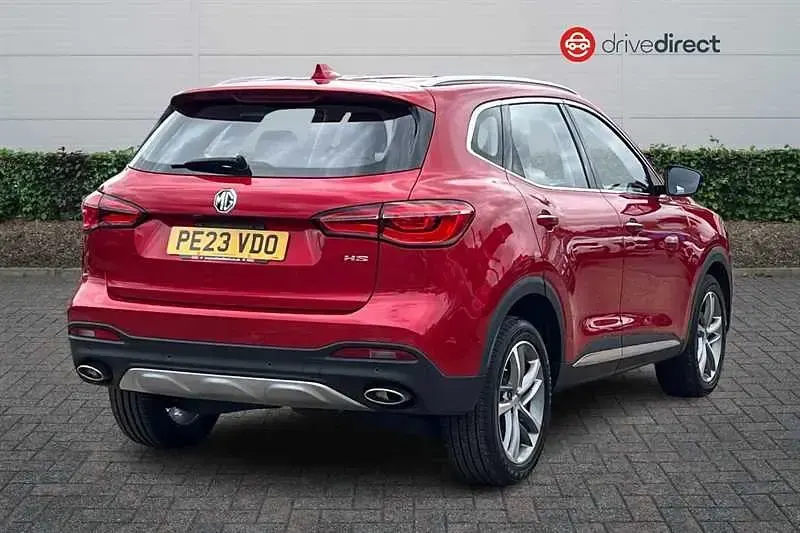 Used MG HS Excite 162 HP (119 kW) 2023 Red SUV