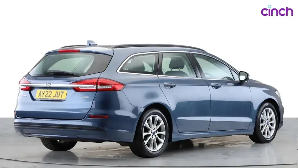 Used Ford Mondeo Zetec 187 HP (137 kW) 2022 Blue Estate