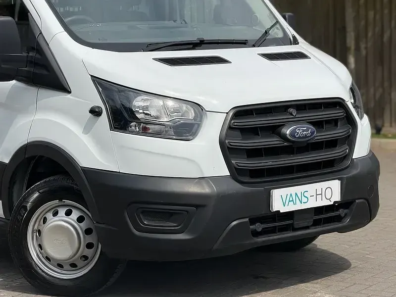 Begagnad Ford Transit 130 HK (95 kW) 2021 Vit Cab