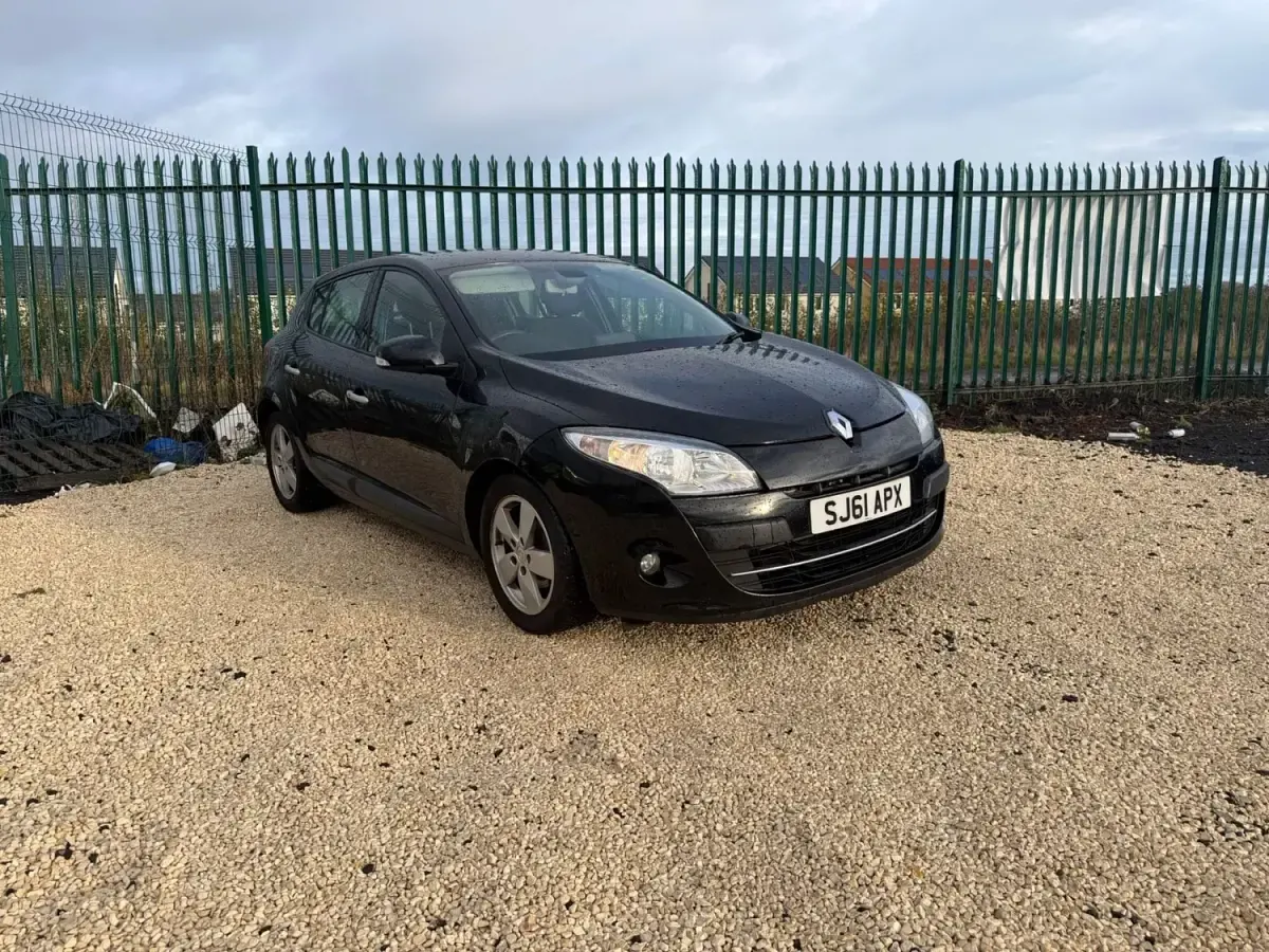 Used Renault Mégane Dynamique 2011 Black Hatchback