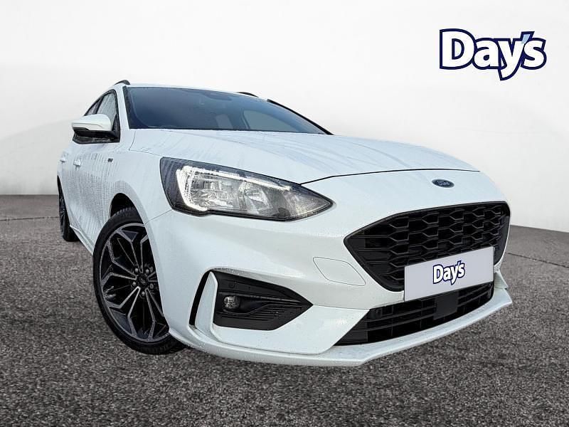 Used Ford Focus ST-Line X 120 HP (88 kW) 2020 White Estate