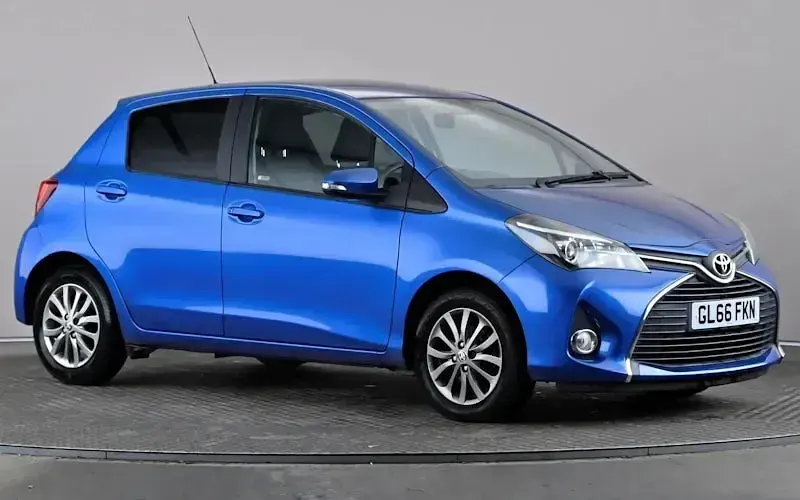 Used Toyota Yaris 99 HP (72 kW) 2016 Hatchback