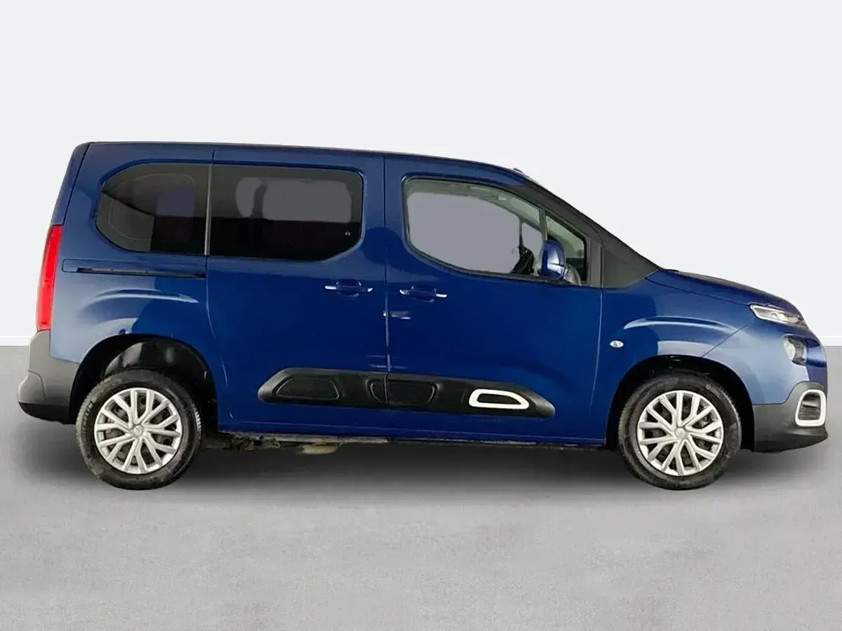 Used Citroën Berlingo Feel 2020 Blue MPV
