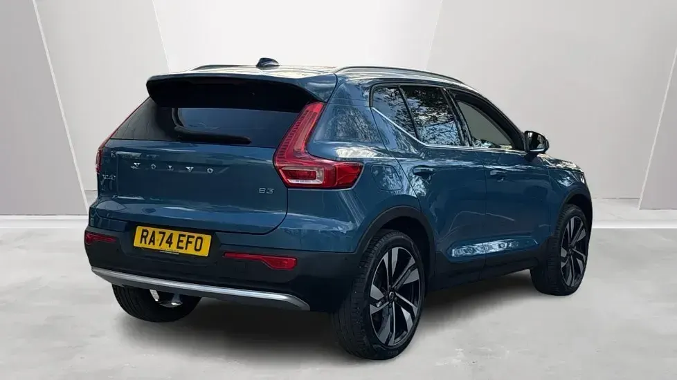 Usado Volvo XC40 Ultra 2025 Azul SUV