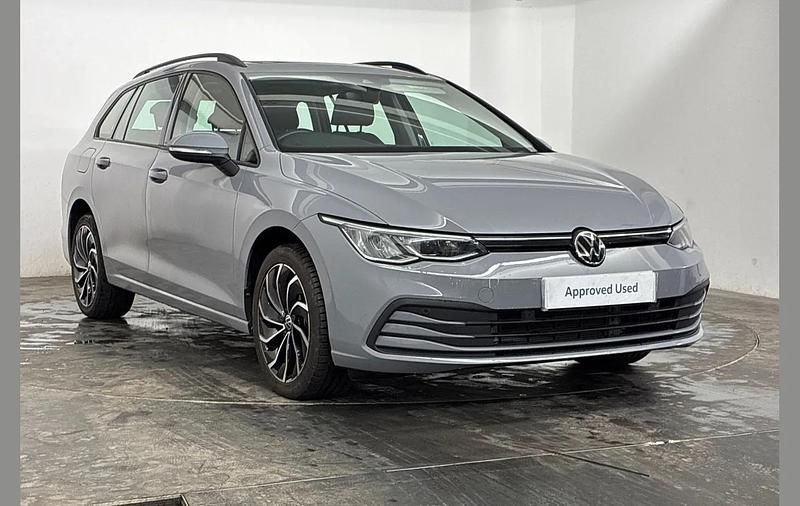 Used VW Golf VIII Life 109 HP (80 kW) 2024 Grey Estate