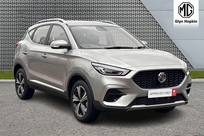 Silver Used 2024 MG ZS Excite Sedan | £14,358 (Good price) - Image 1/4