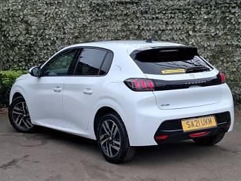 Used Peugeot 208 Allure Premium 100 HP (73 kW) 2021 White Hatchback