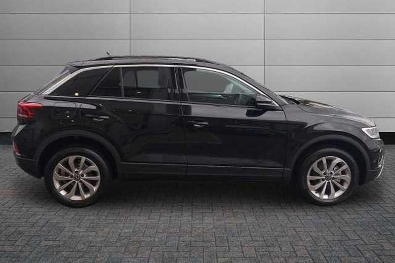 New VW T-Roc Match 150 HP (110 kW) 2026 Grenadilla black SUV