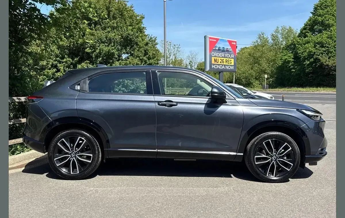 Used Honda HR-V Advance 131 HP (96 kW) 2023 Meteoroid grey SUV