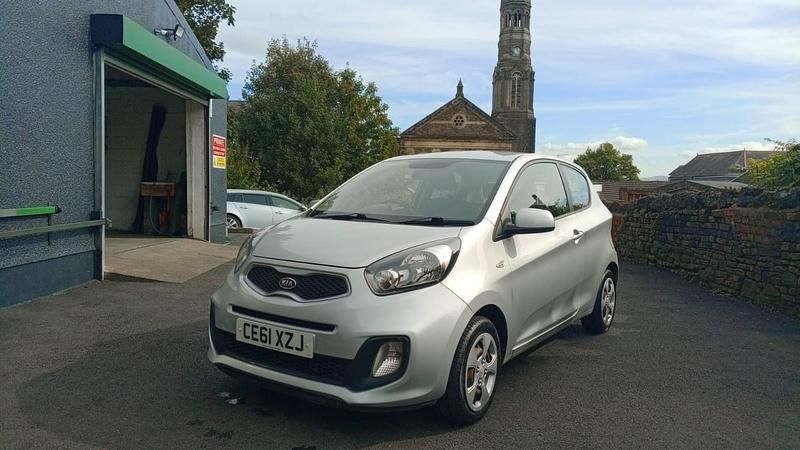 Used Kia Picanto Air 68 HP (50 kW) 2011 Silver Hatchback