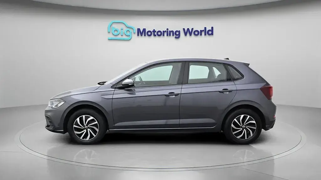 Usado VW Polo S 80 HP (58 kW) 2022 Cinzento Citadino