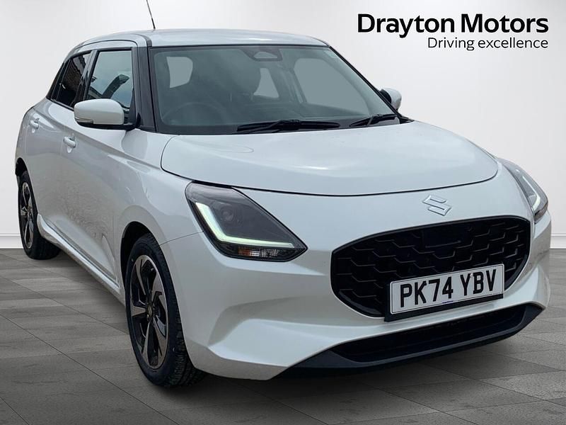 Used Suzuki Swift 82 HP (60 kW) 2024 White Hatchback
