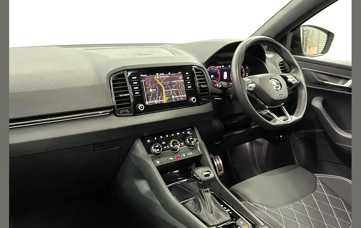 Used Skoda Karoq SportLine 150 HP (110 kW) 2024 Graphite grey metallic SUV