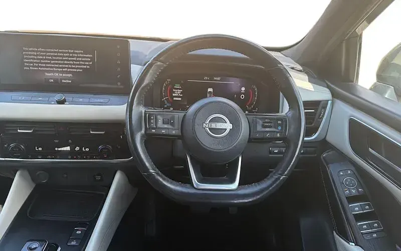 Used Nissan Qashqai Tekna 190 HP (139 kW) 2023 Grey SUV